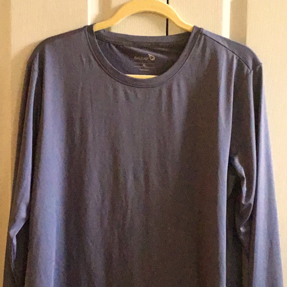 Bayleaf women’s active top. Long sleeve NWOT size XL. Dry fit material loose fit